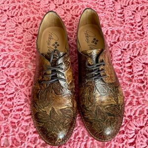 Patricia Nash Floral Embossed Brown Leather Oxfords